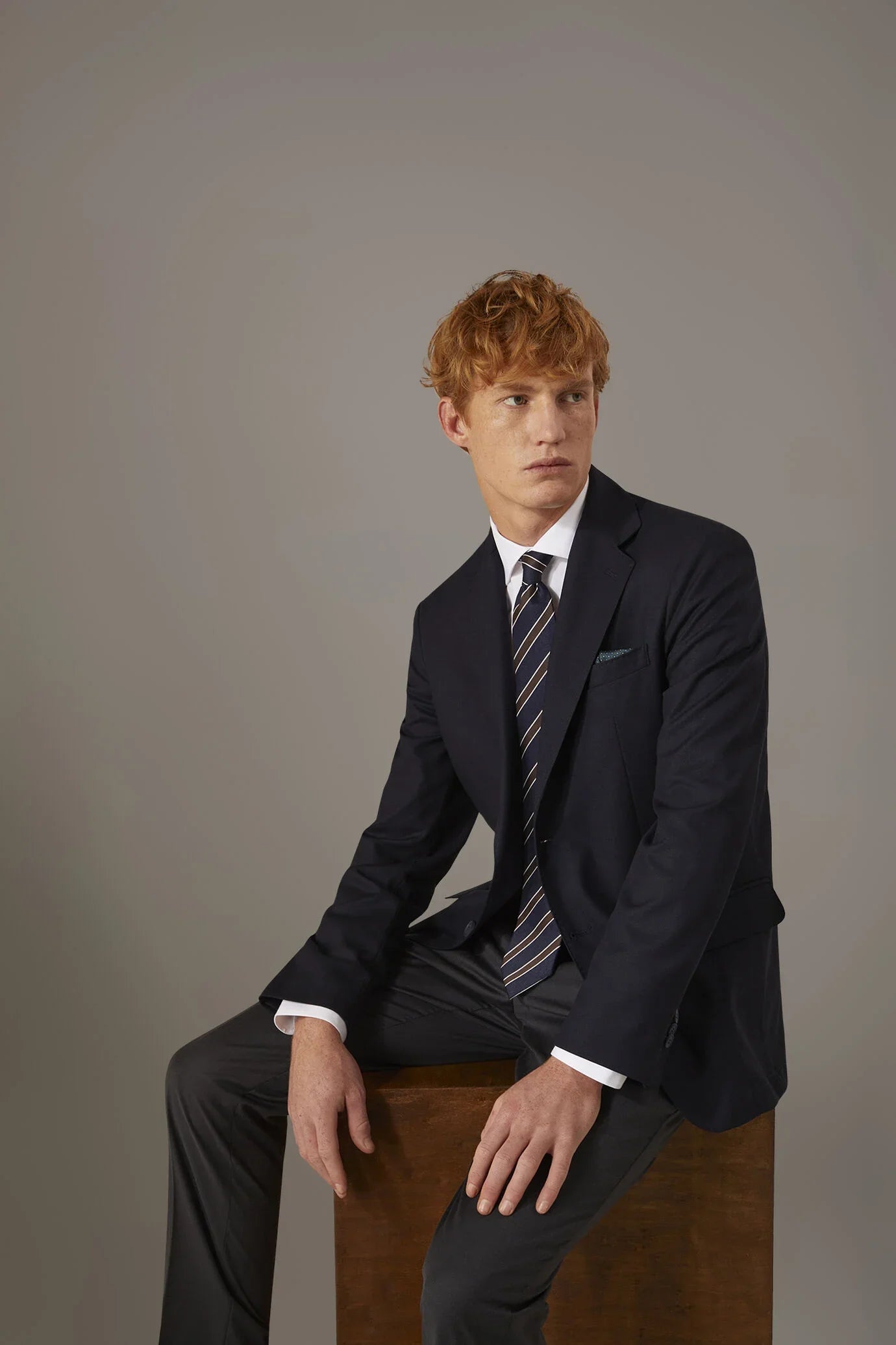 Single breasted jacket solid colour dobby fabric