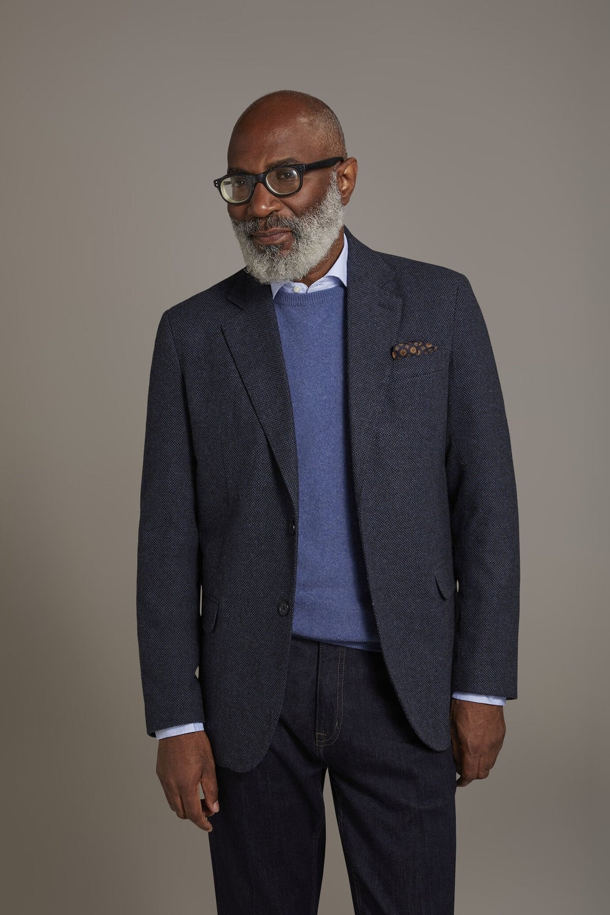 Single-breasted jacket with flap pockets in wool blend made in Italy