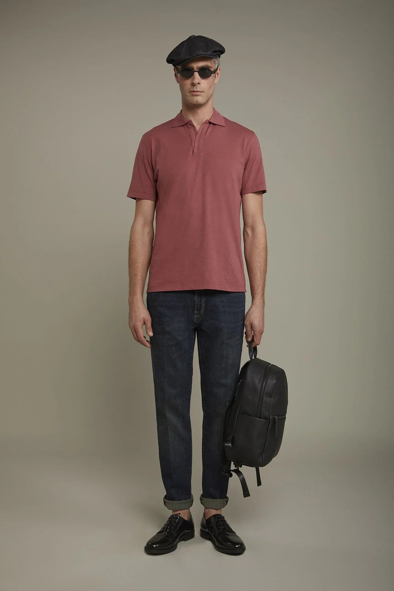 Men's short sleeve button-less polo