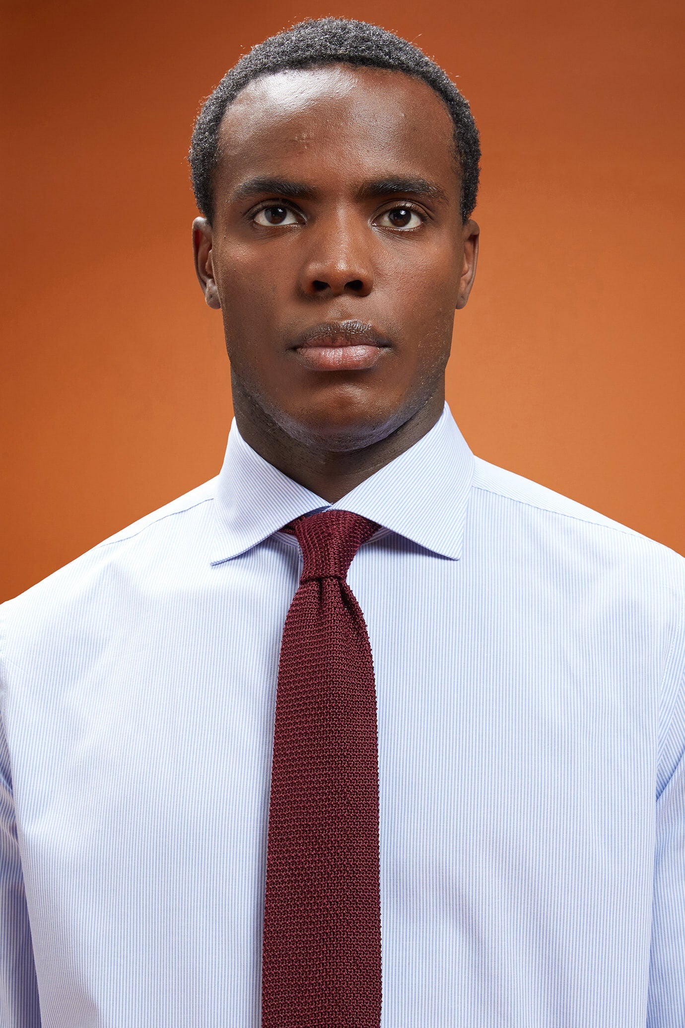 Men's regular fit classic shirt in yarn-dyed striped cotton with a classic collar