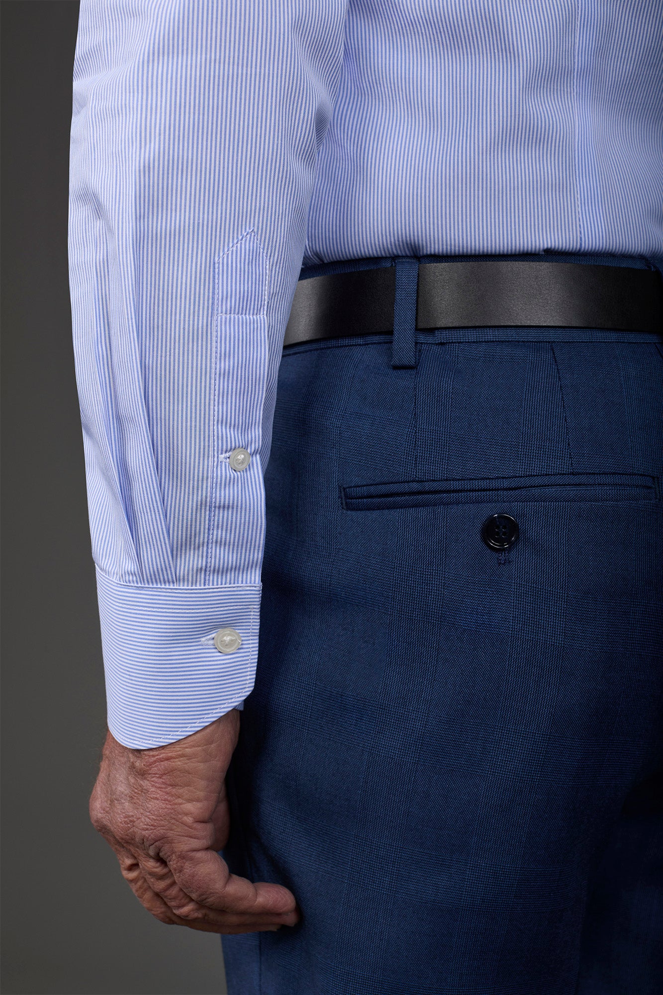 Men's shirt with classic collar made from striped cotton