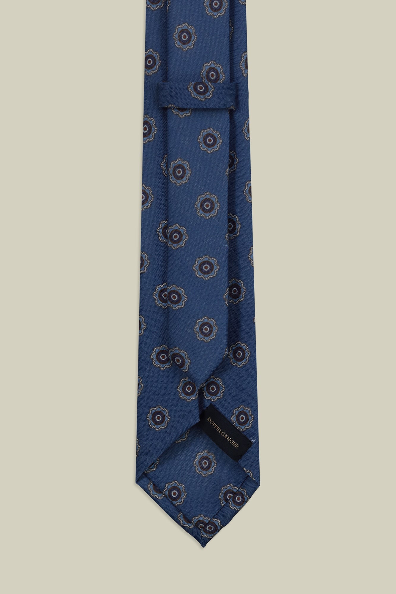 Men's macro patterned tie