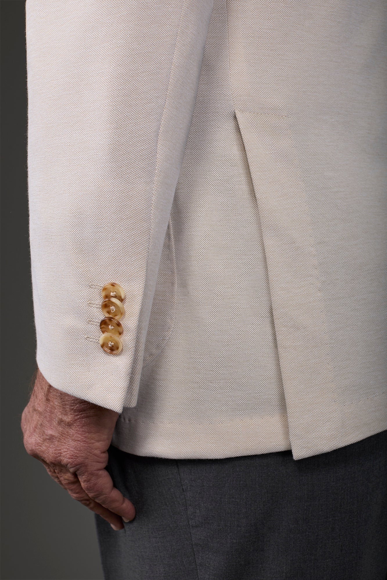 Men's unlined single-breasted jacket with classic lapels and patch pockets, jersey fabric