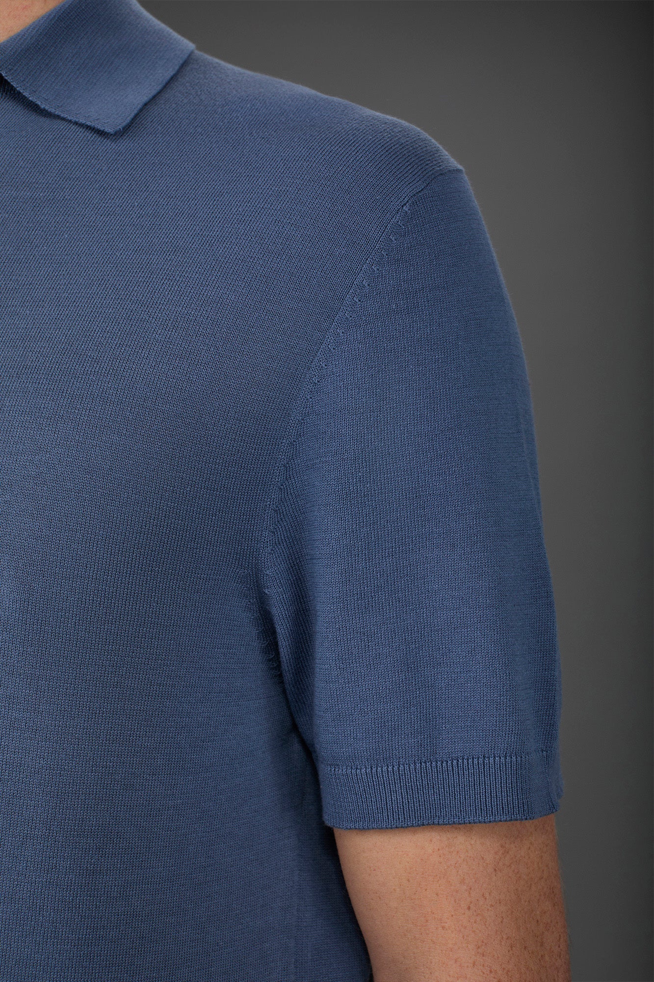 Men's short-sleeved knitted polo shirt