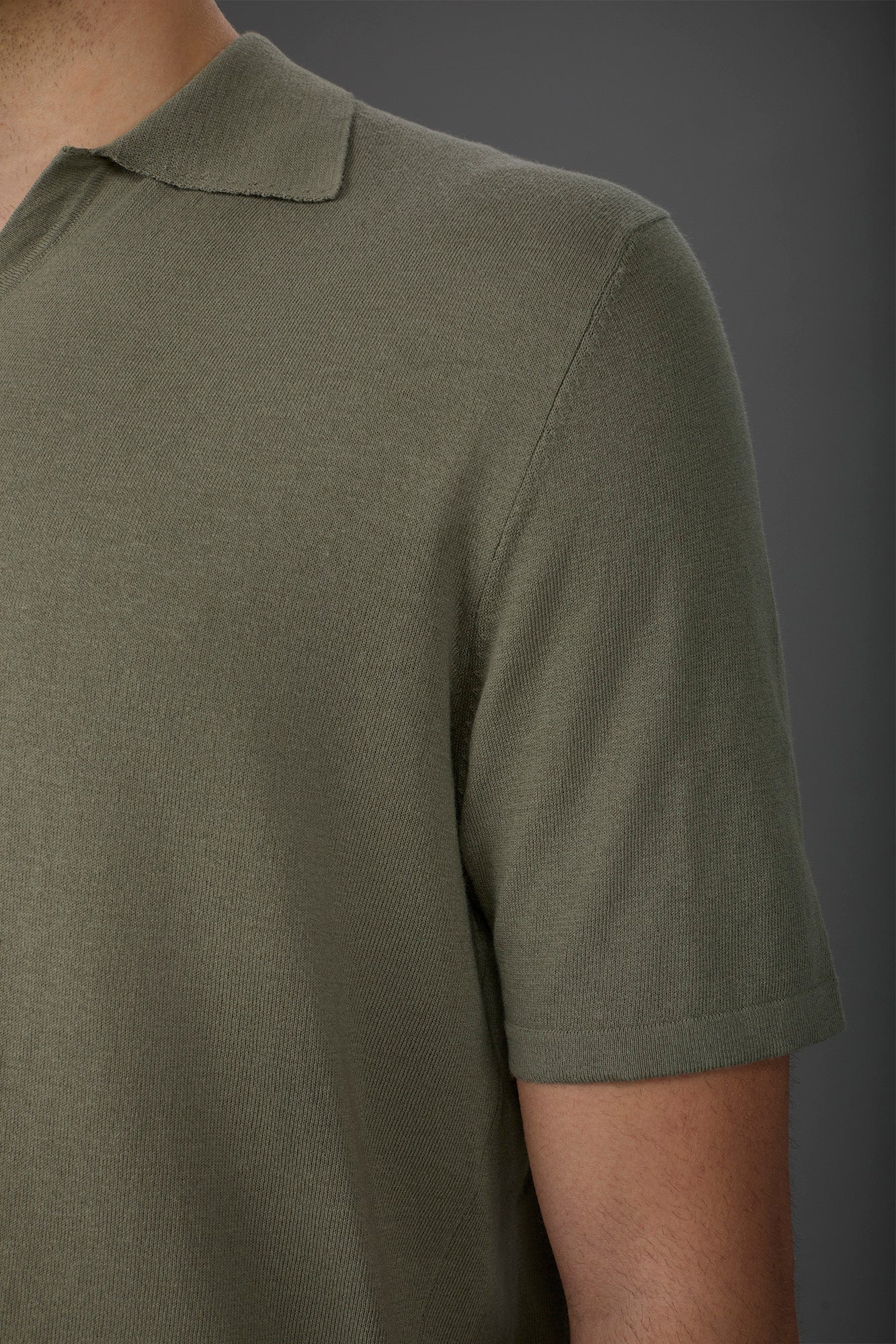 Men's 100% cotton crepe short-sleeved knitted polo shirt with derby collar