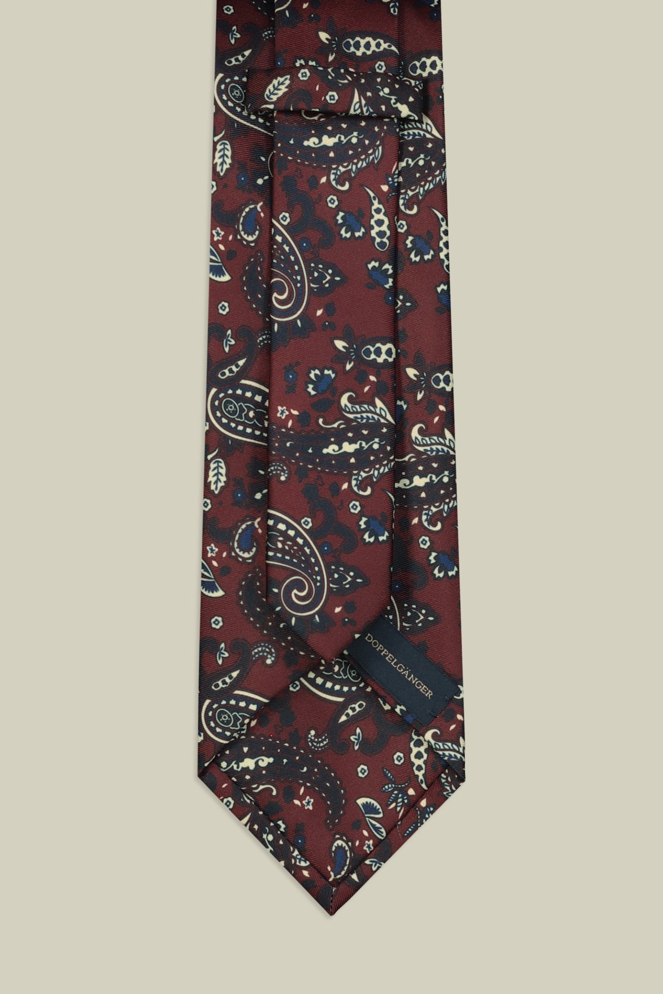 Men's paisley pattern tie