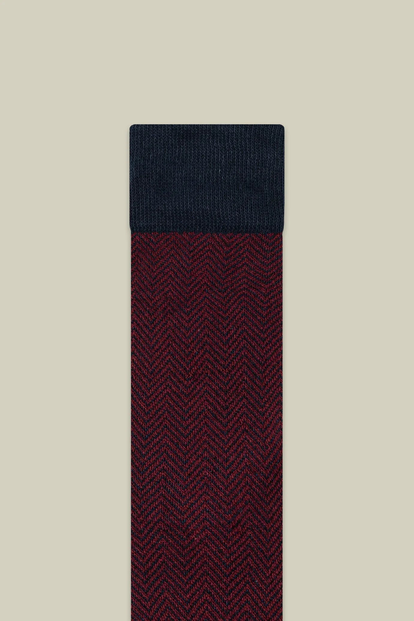 Men's plain knit socks with herringbone pattern
