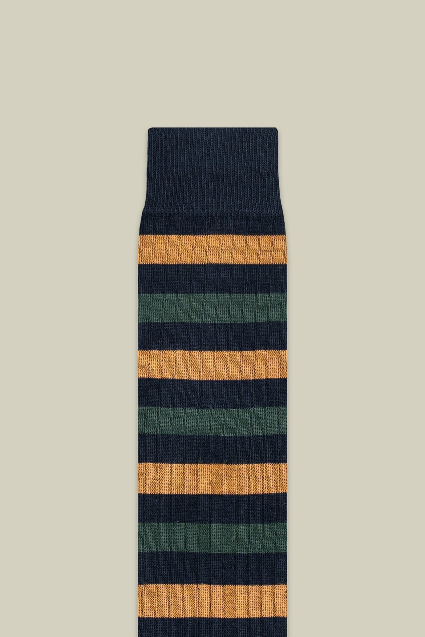 Men's plain knit socks with horizontal stripes