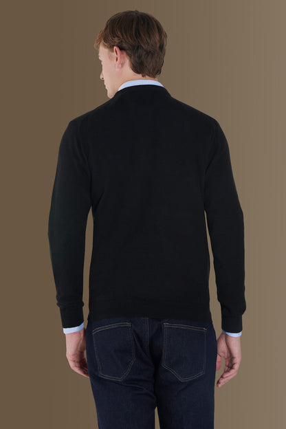 Round neck sweater