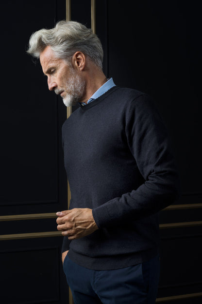 Round neck sweater