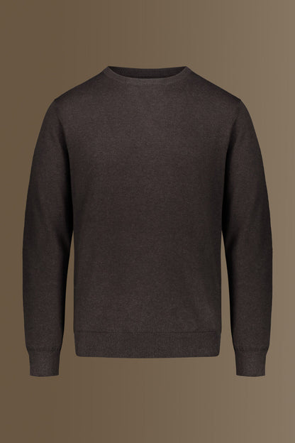 Round neck sweater