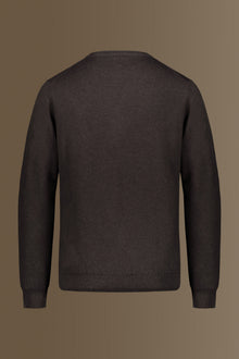 Round neck sweater