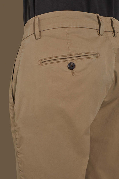 Classic bermuda twill stretch construction