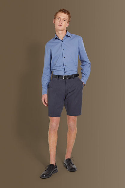 Classic bermuda twill stretch construction