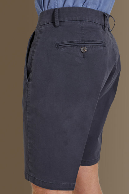 Classic bermuda twill stretch construction