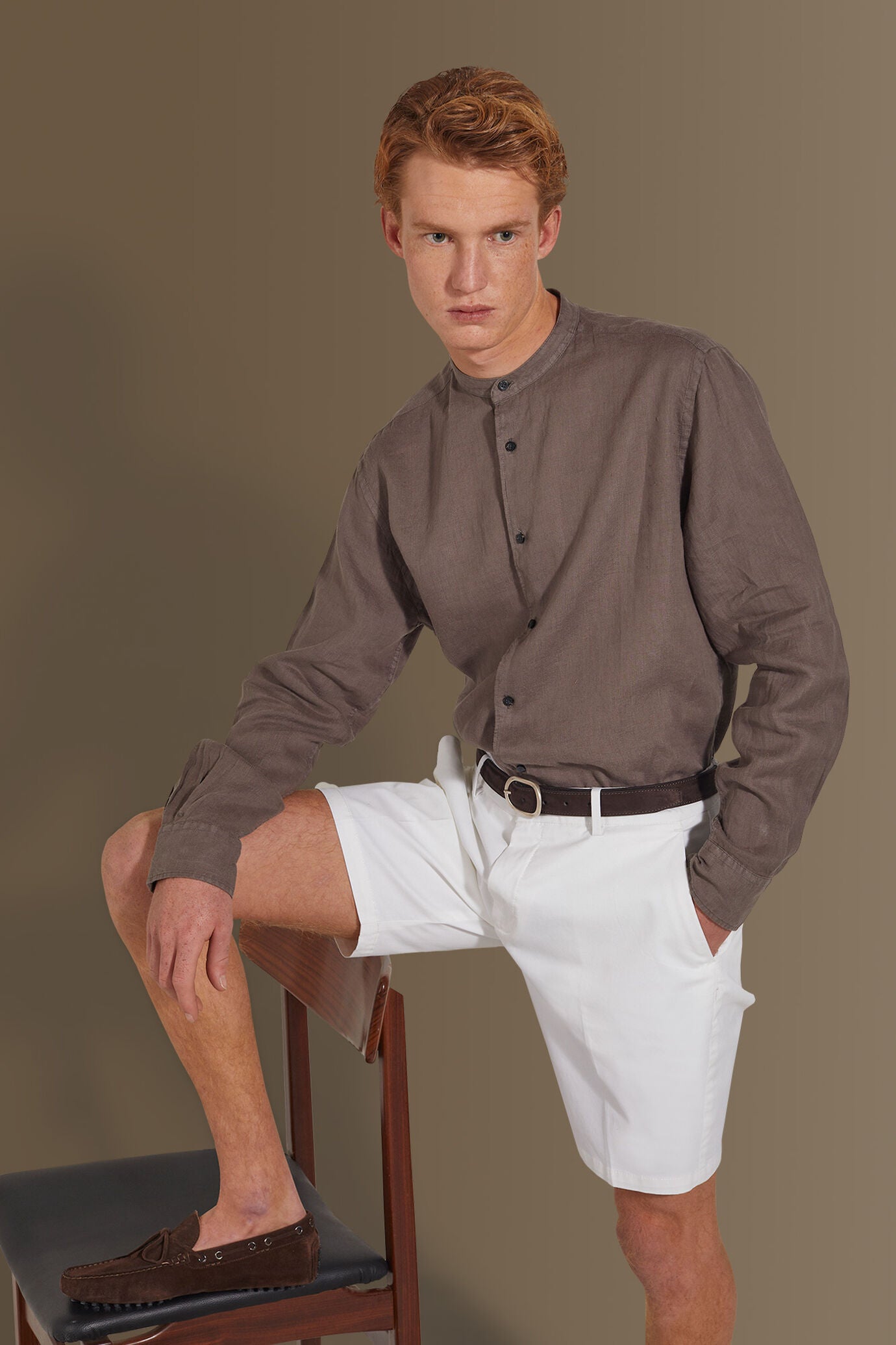 Classic bermuda twill stretch construction