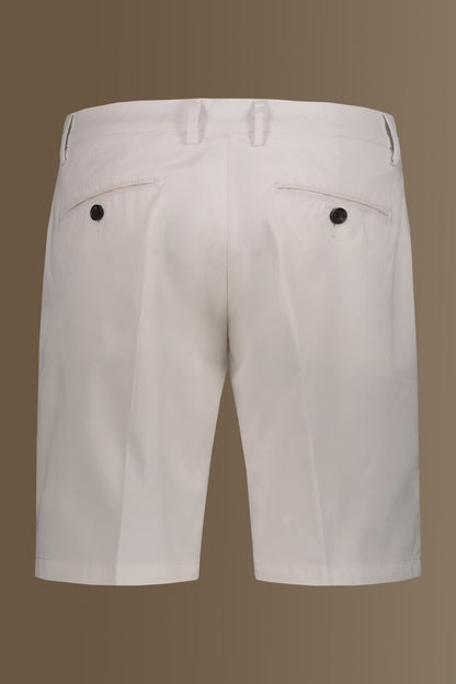 Classic bermuda twill stretch construction