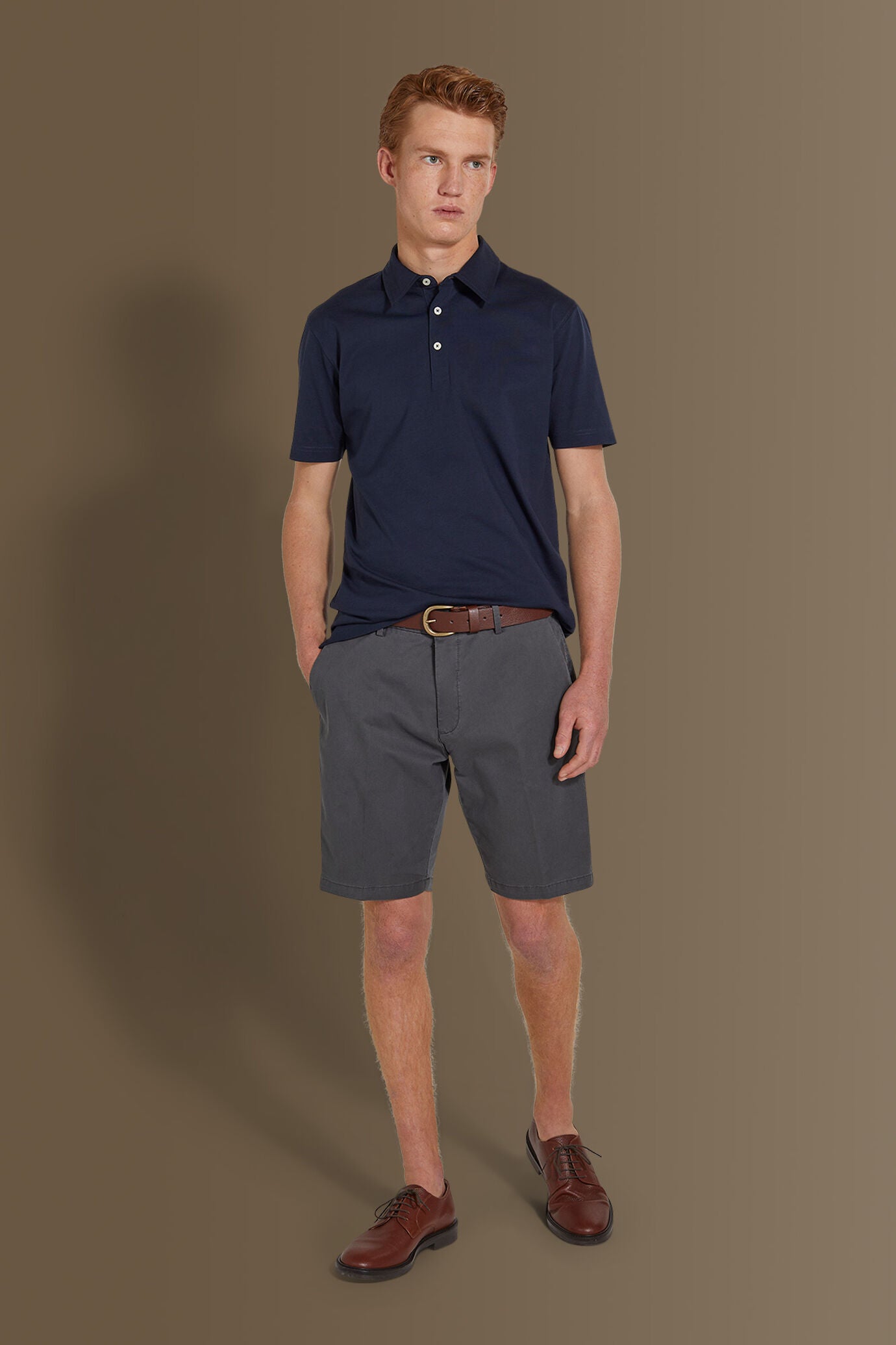 Classic bermuda twill stretch construction