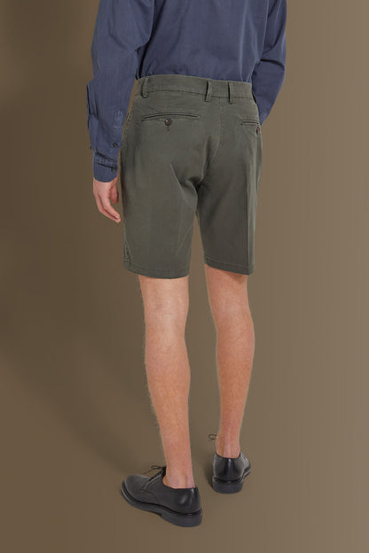 Classic bermuda twill stretch construction