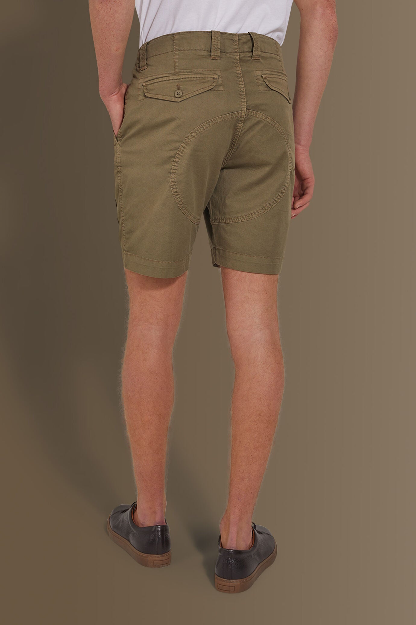 Bermuda with pocktes twill stretch fabric