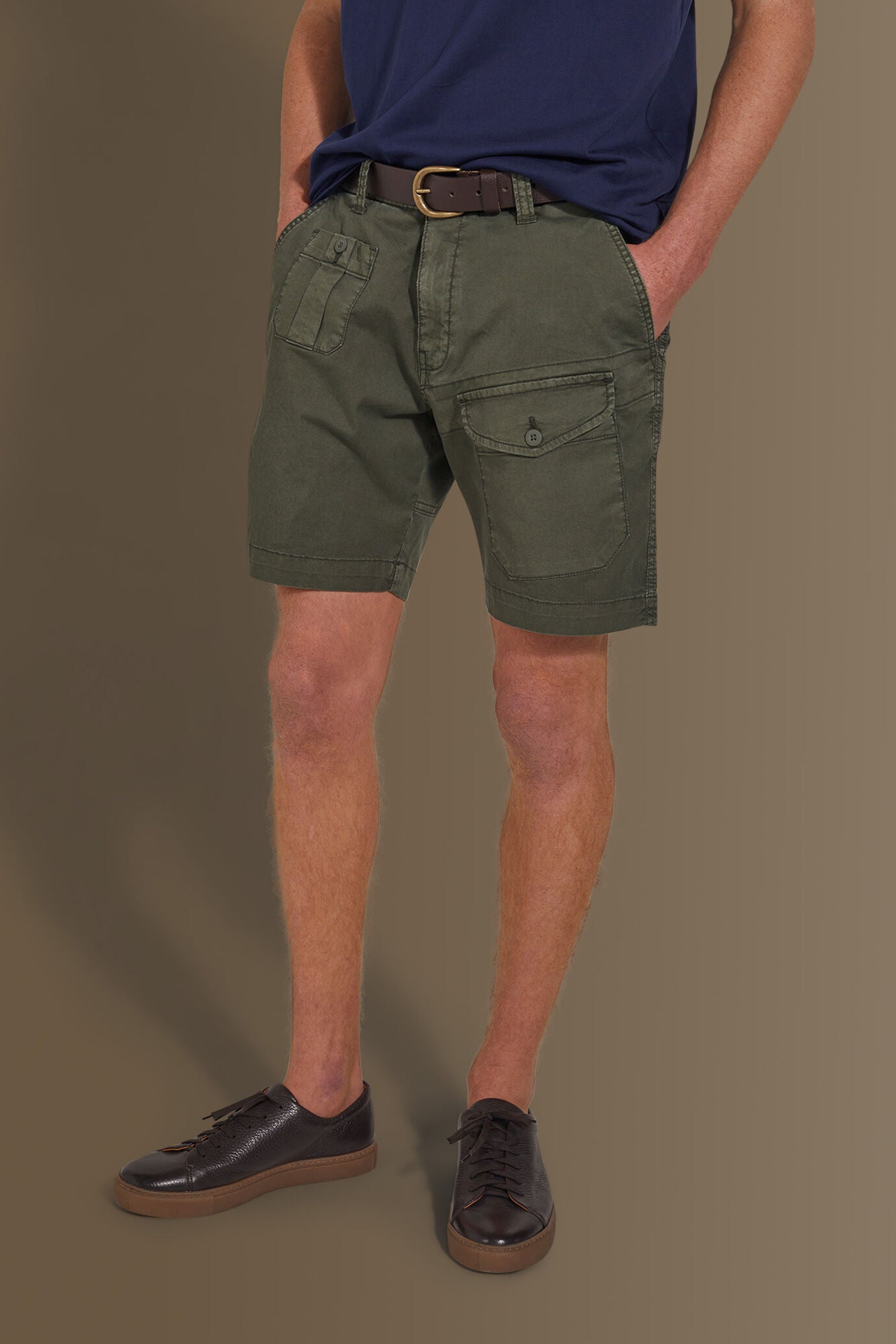 Bermuda with pocktes twill stretch fabric