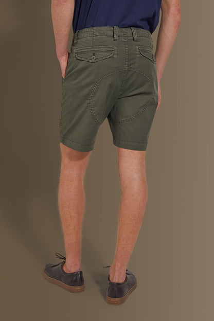 Bermuda with pocktes twill stretch fabric