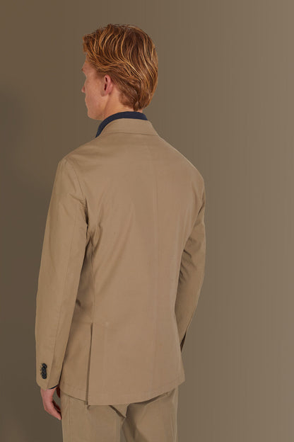 Single breasted jacket patch pocket