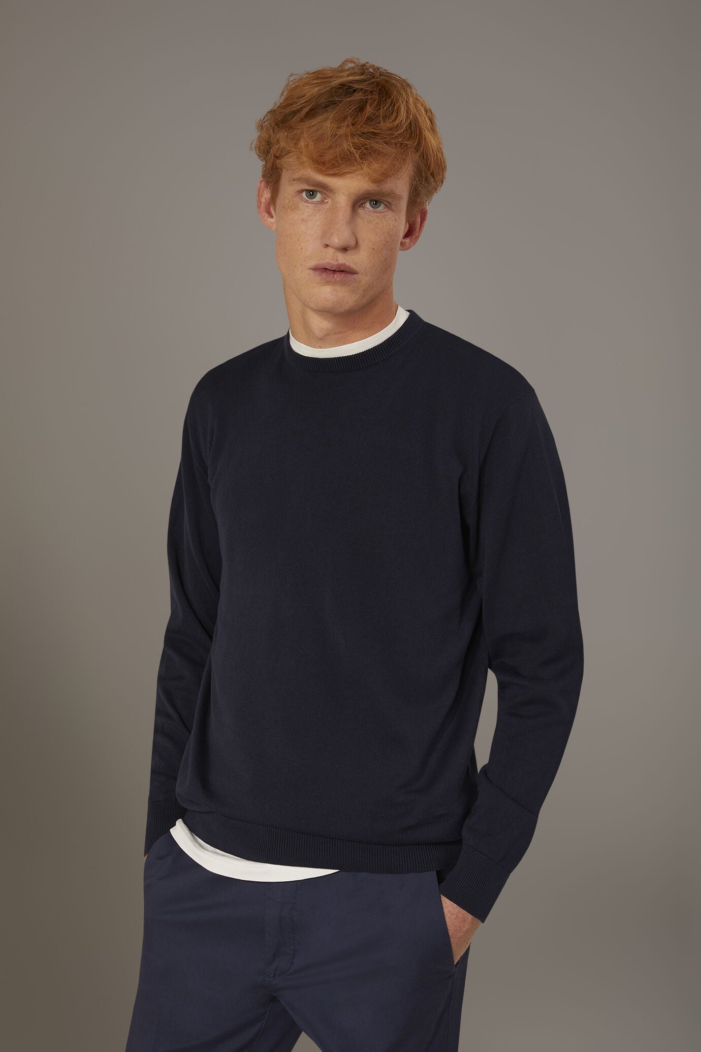 Round neck sweater 100% cotton