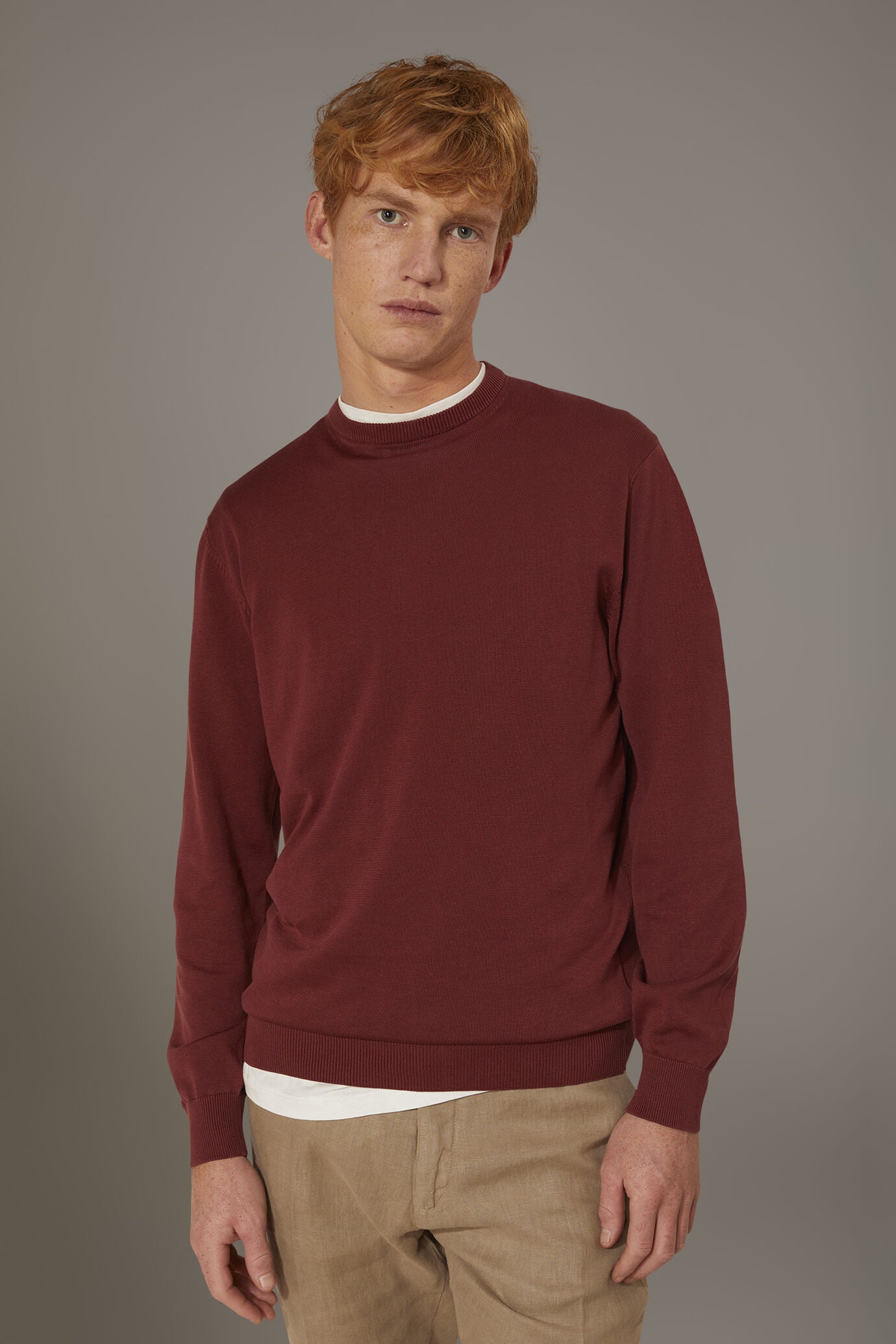 Round neck sweater 100% cotton in Brown by Doppelganger, Italian Timeless made from Composition: 100% Cotton
Mood: Basic
Type: Round Neck
Season: Spring Summer 23
Material: Cotton
Style: Timeless
Fit: Regular