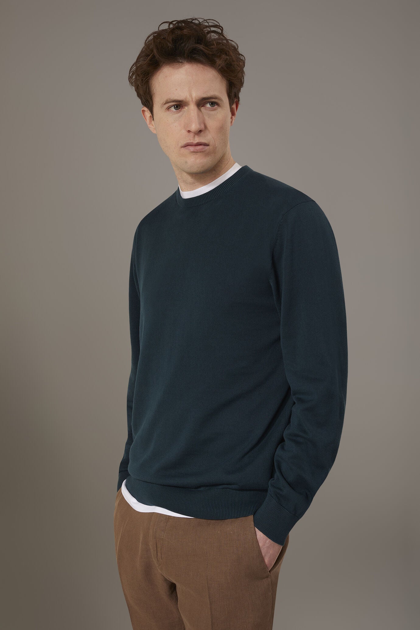 Round neck sweater 100% cotton