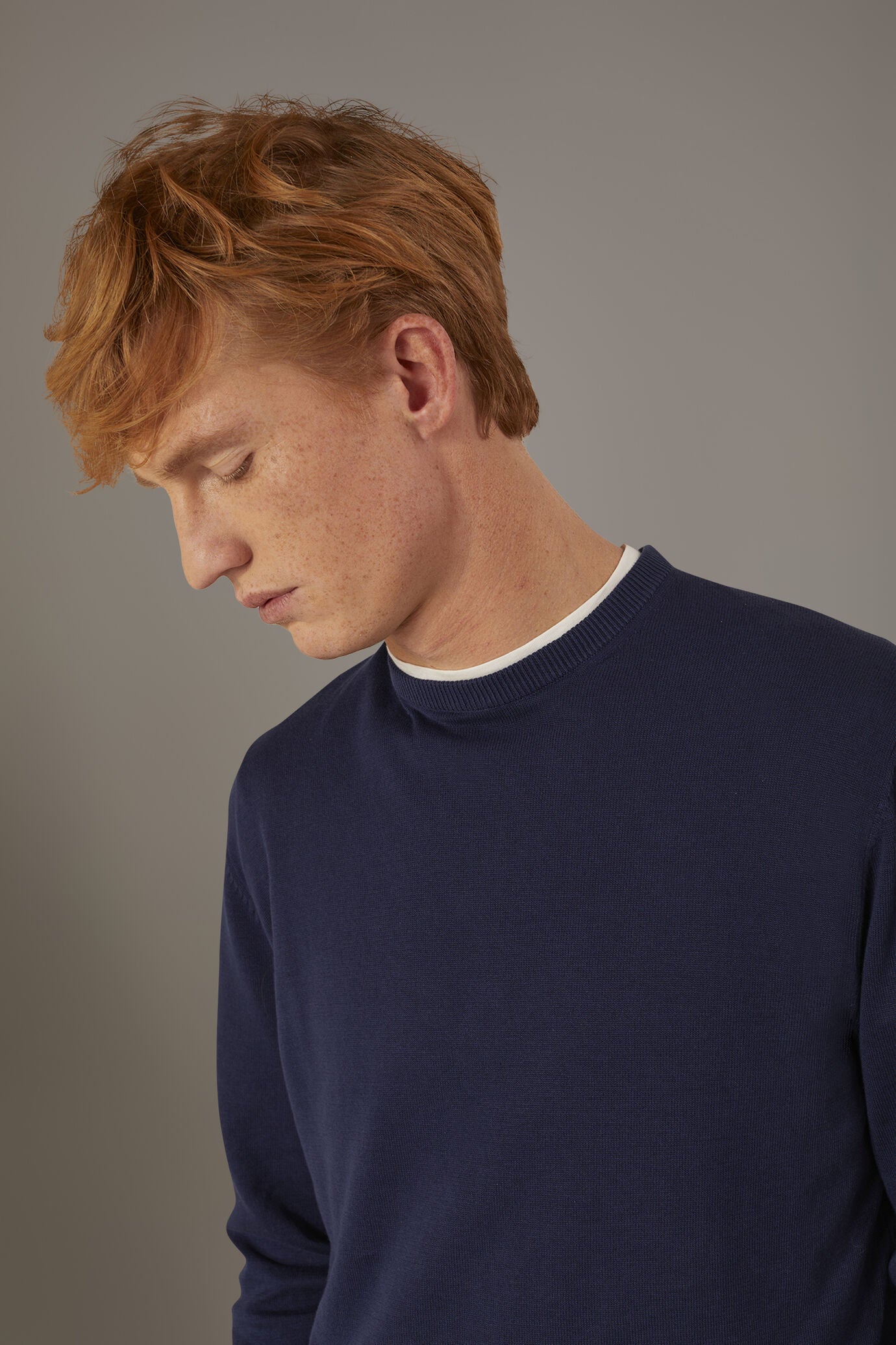 Round neck sweater 100% cotton