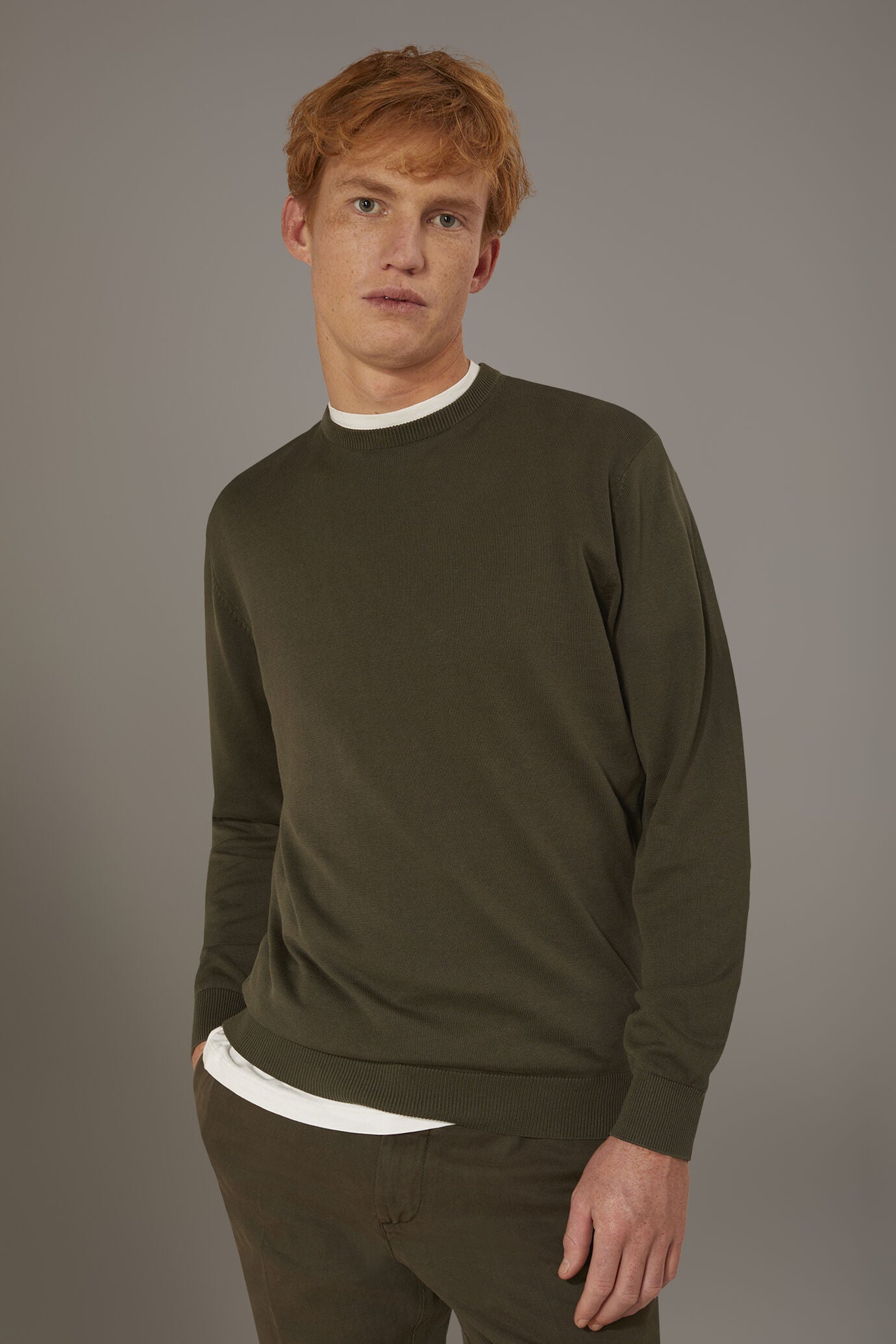 Round neck sweater 100% cotton
