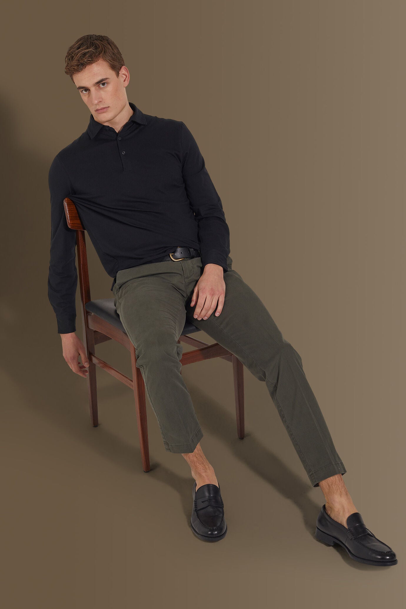 Classic chino trousers