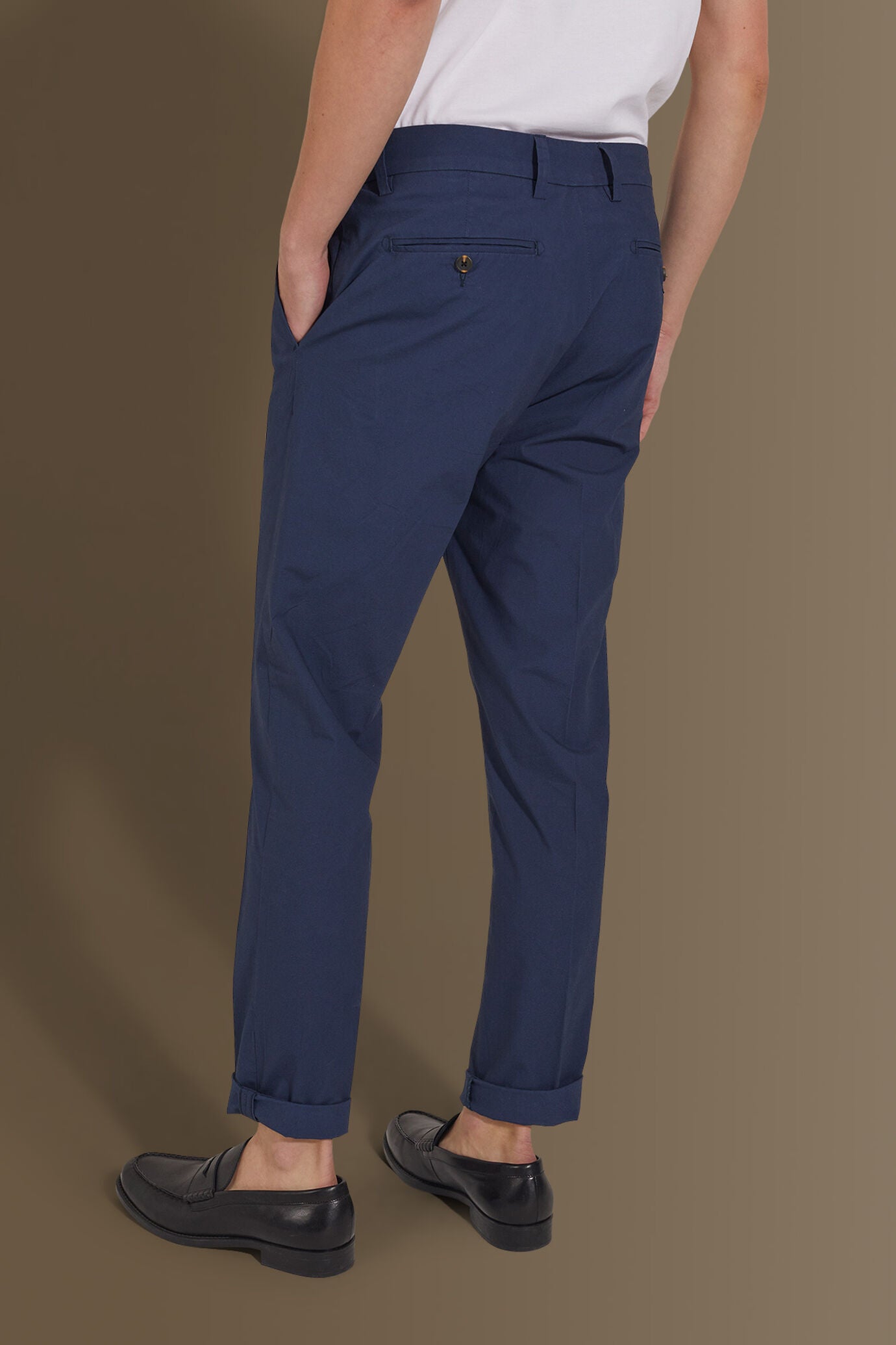 Classic chino trousers in Brown by Doppelganger, Italian Chino;Coin Pocket made from Composition: 98% Cotton 2% Elastane
Type: Chino, Coin Pocket
Season: Spring Summer 23
Material: Cotton
Fit: Regular