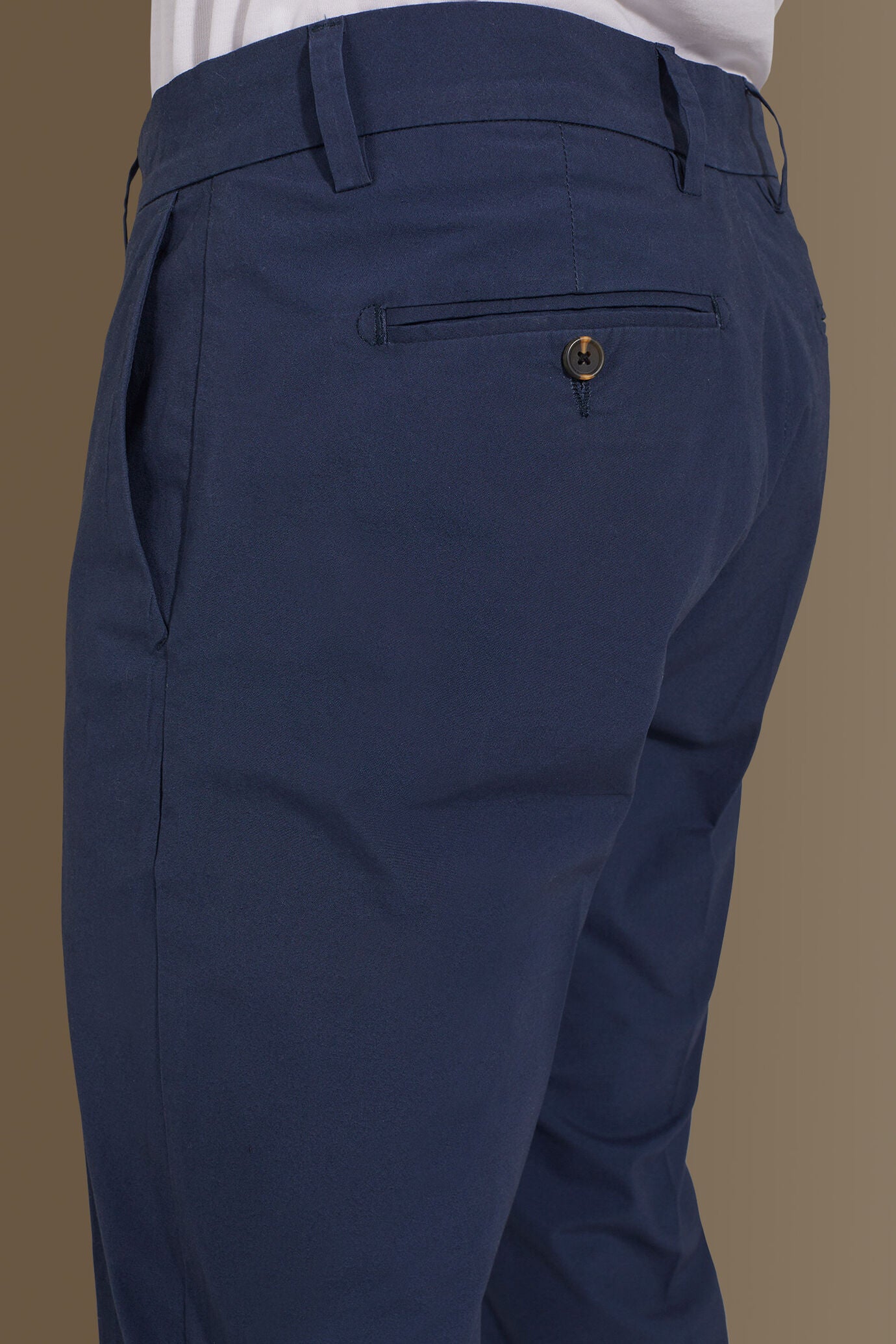 Classic chino trousers in Brown by Doppelganger, Italian Chino;Coin Pocket made from Composition: 98% Cotton 2% Elastane
Type: Chino, Coin Pocket
Season: Spring Summer 23
Material: Cotton
Fit: Regular