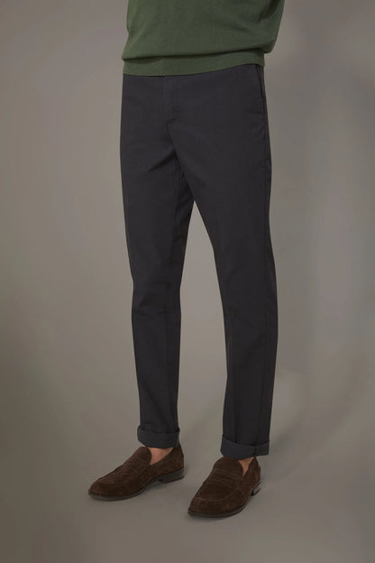 Classic chino trousers