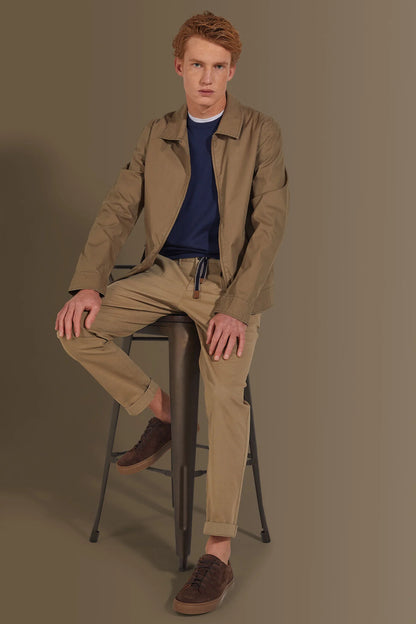 Trousers with elastic on waist and laces