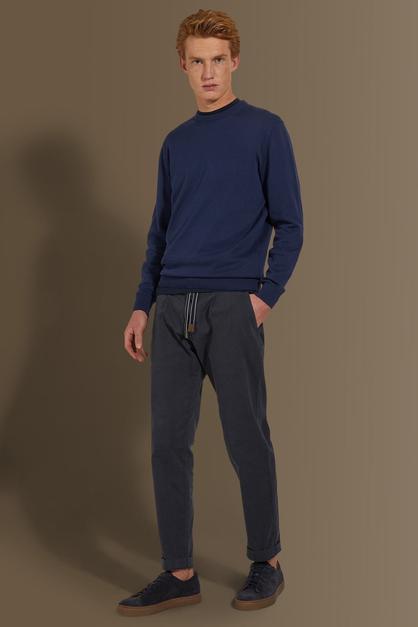 Trousers with elastic on waist and laces