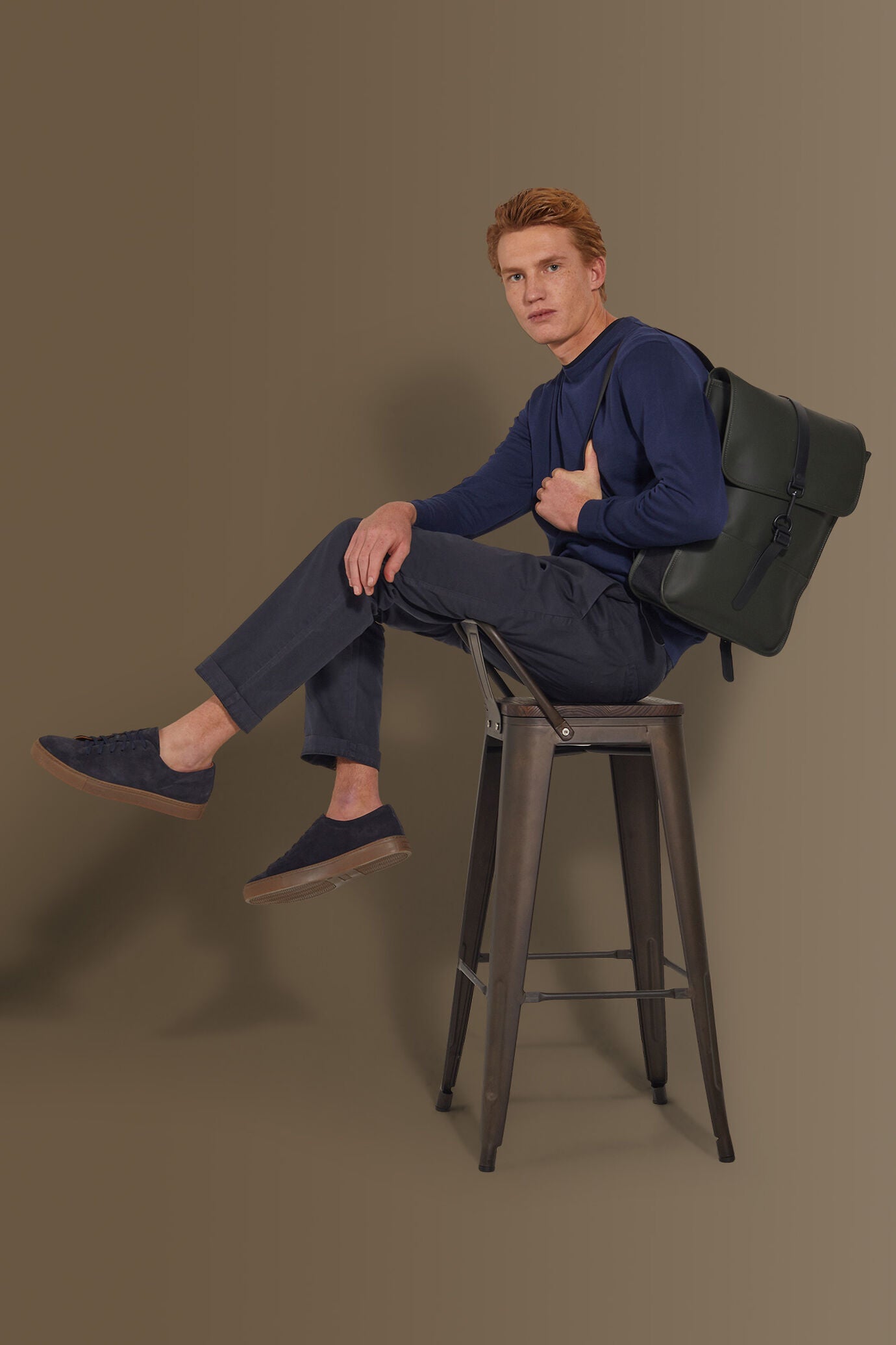 Trousers with elastic on waist and laces