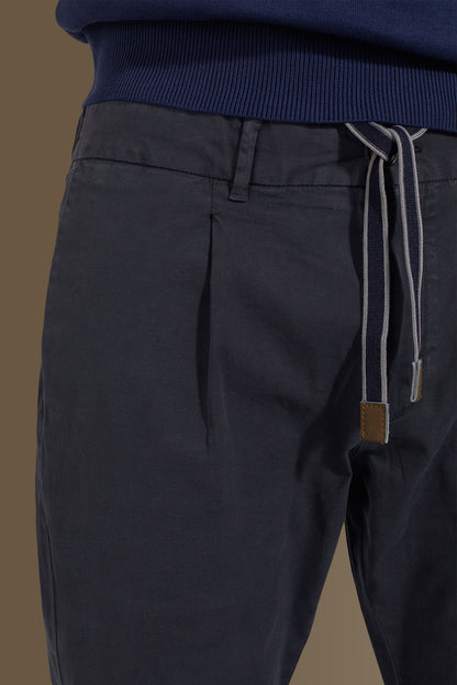 Trousers with elastic on waist and laces