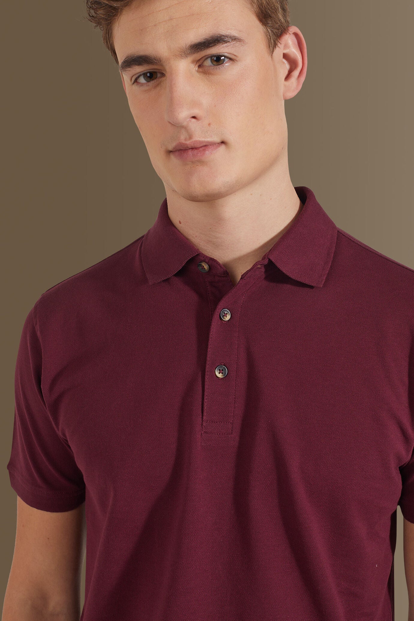 Short sleeves polo 100% cotton piquet solid colour