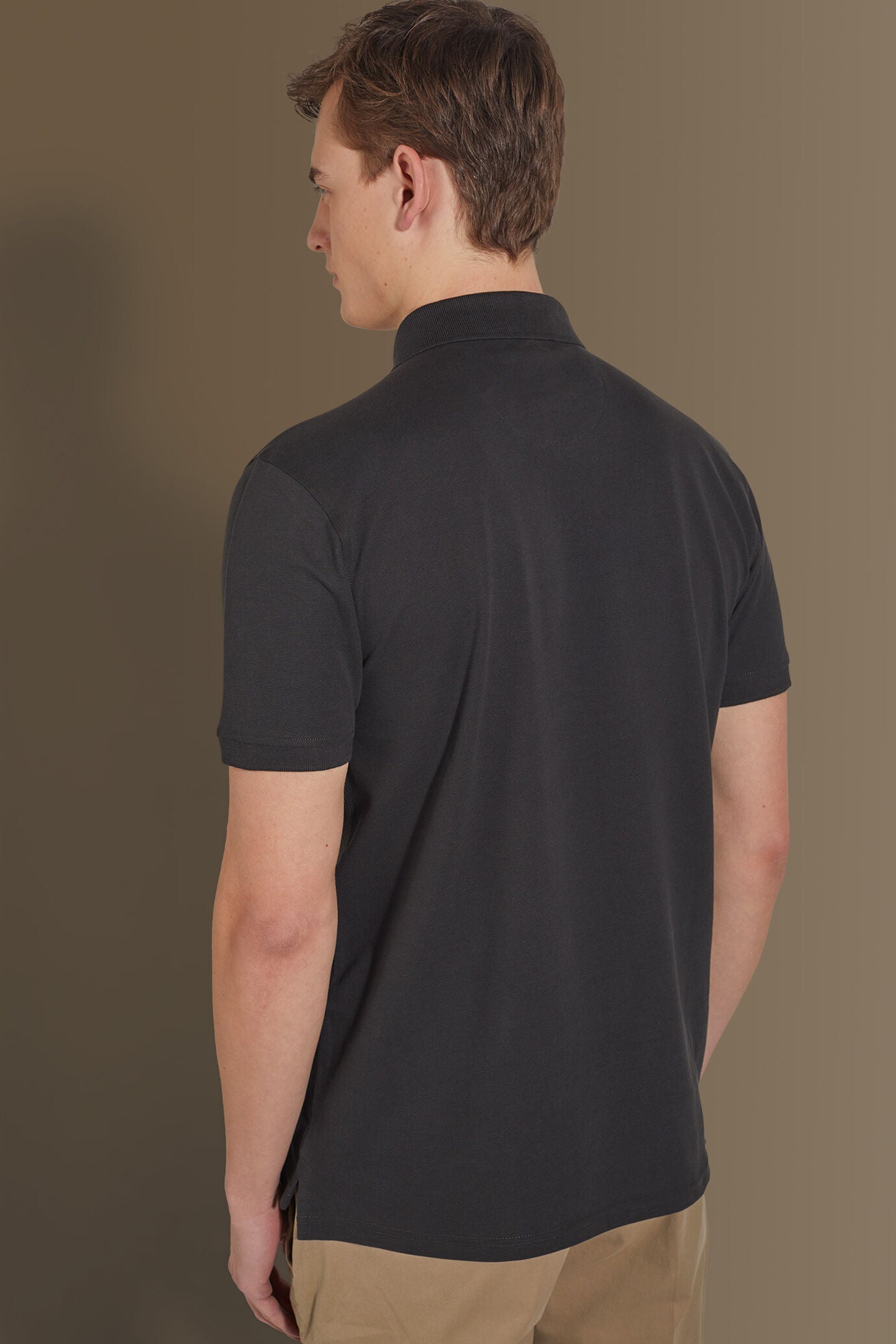 Short sleeves polo 100% cotton piquet solid colour