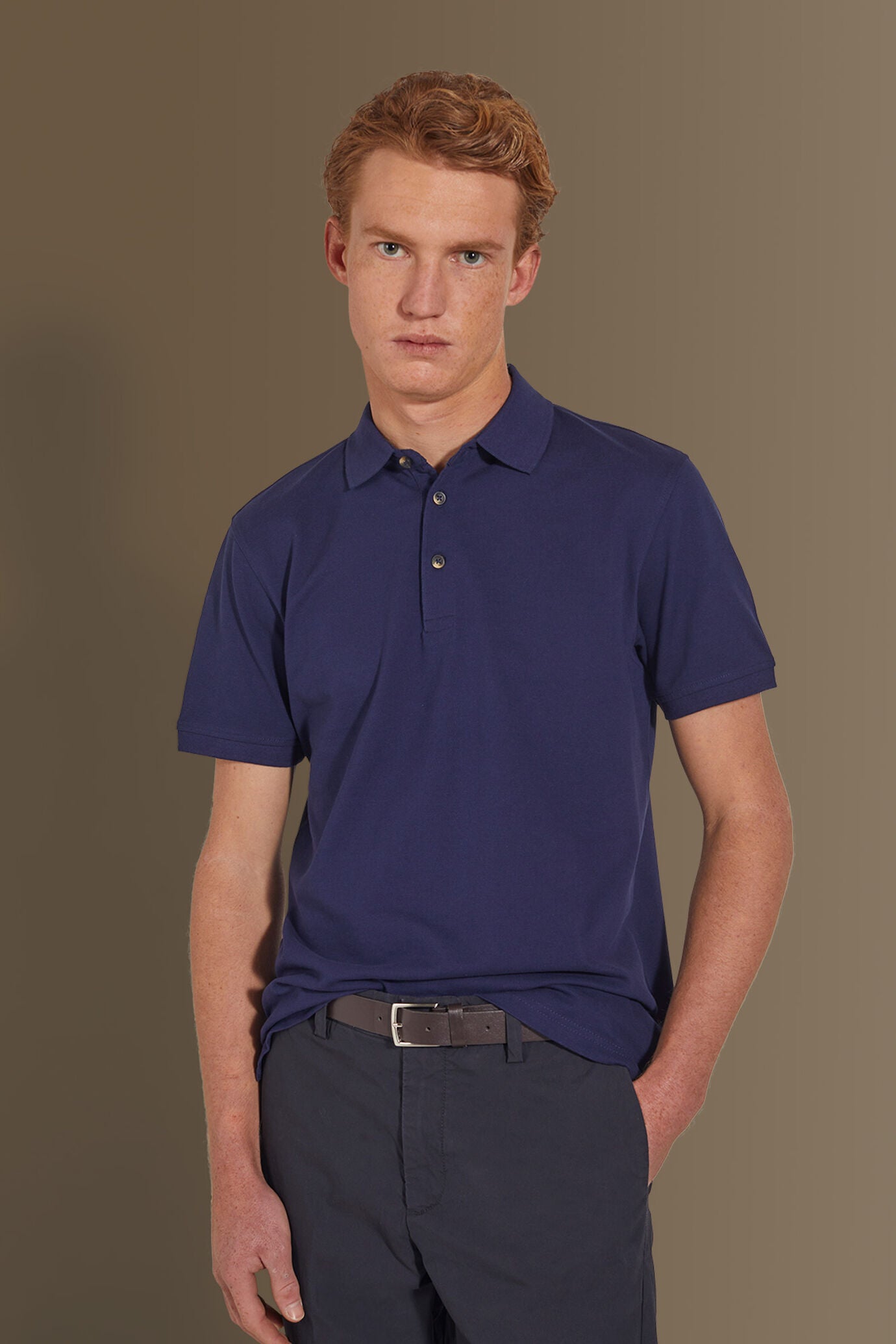 Short sleeves polo 100% cotton piquet solid colour
