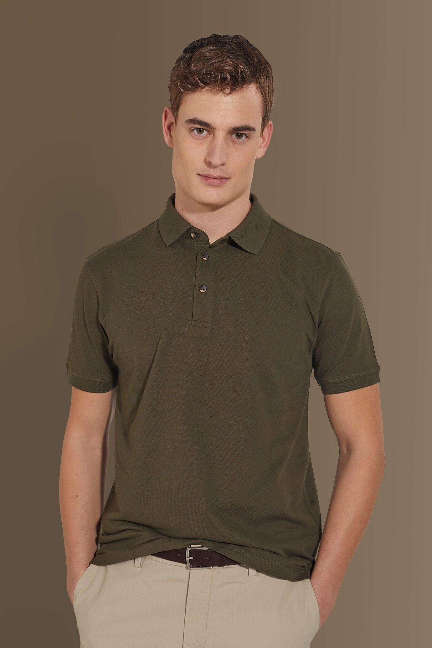 Short sleeves polo 100% cotton piquet solid colour