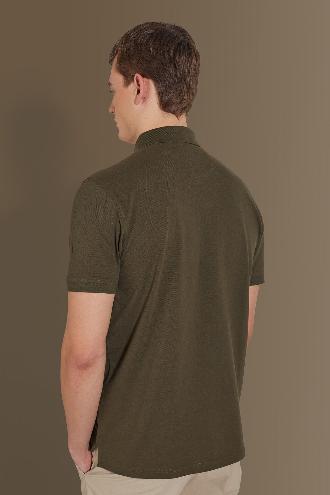 Short sleeves polo 100% cotton piquet solid colour