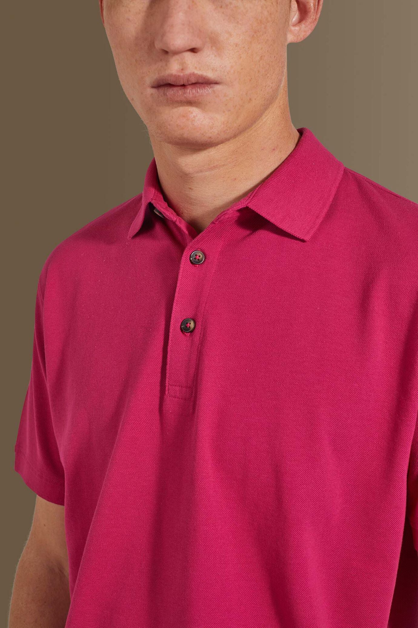 Short sleeves polo 100% cotton piquet solid colour
