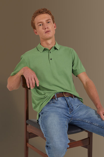 Short sleeves polo 100% cotton piquet solid colour