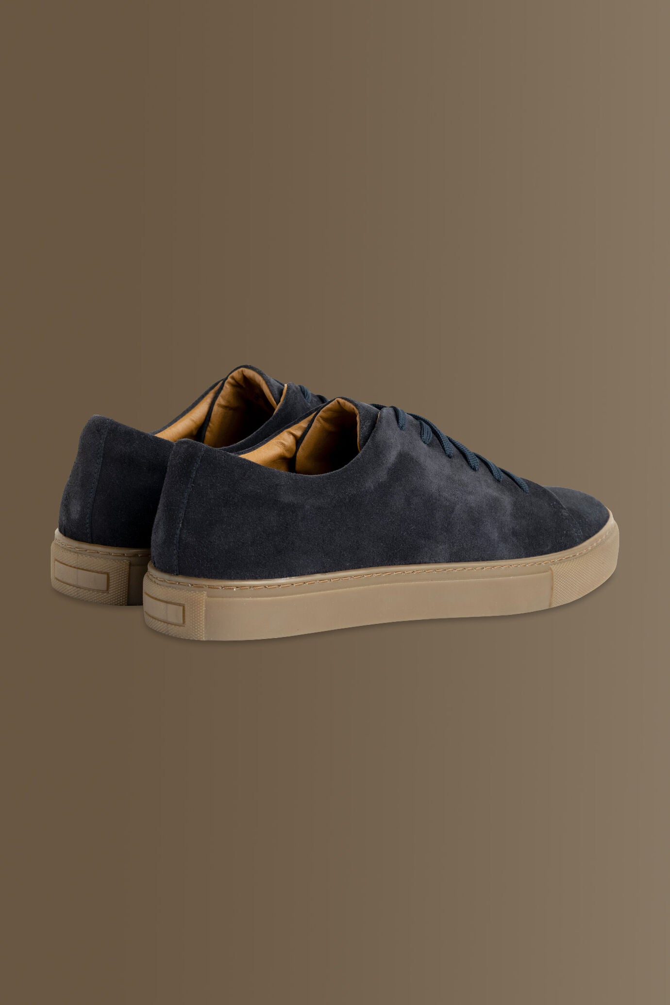 100% suede leather sneakers
