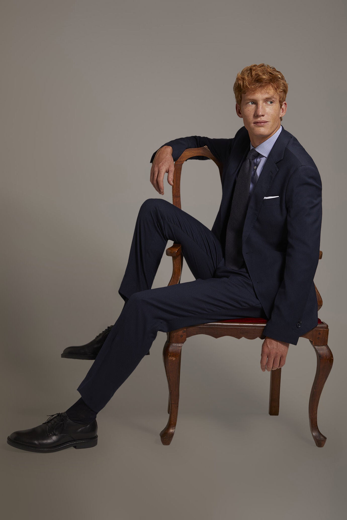 Regular fit single-breasted suit in birdseye fabric