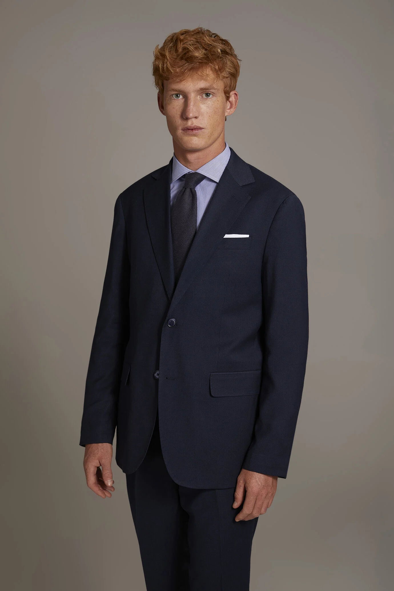 Regular fit single-breasted suit in birdseye fabric